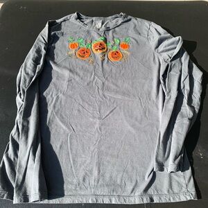 LG Gray Long Sleeve womans Shirt with Pumpkin Design